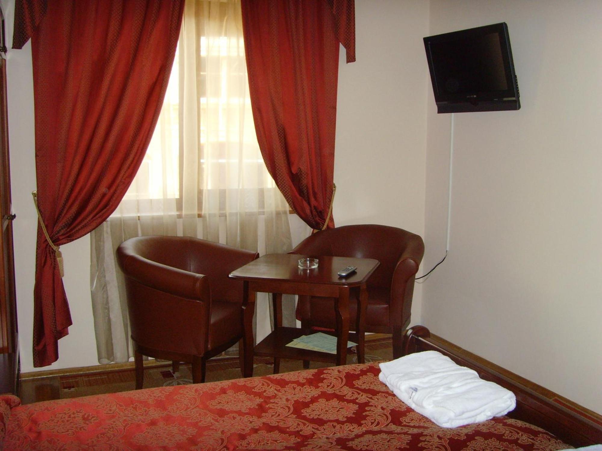 Meridian Hotel Bolyarski Veliko Tarnovo Exterior photo
