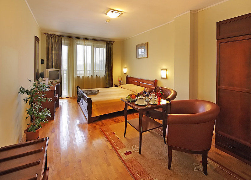 Meridian Hotel Bolyarski Veliko Tarnovo Exterior photo